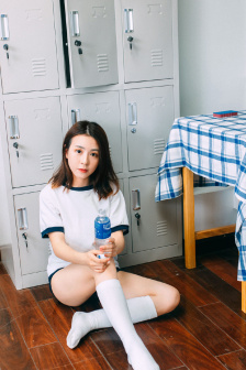 被催眠的少妇